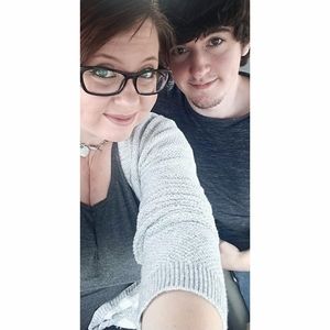 Meet your Posher, Ayla